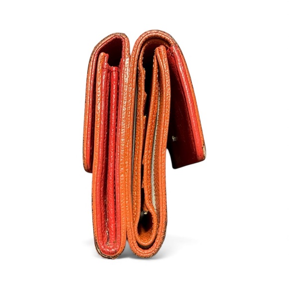Chanel Vibrant Orange-Red Quilted Calfskin Wallet - Picture 6 of 6
